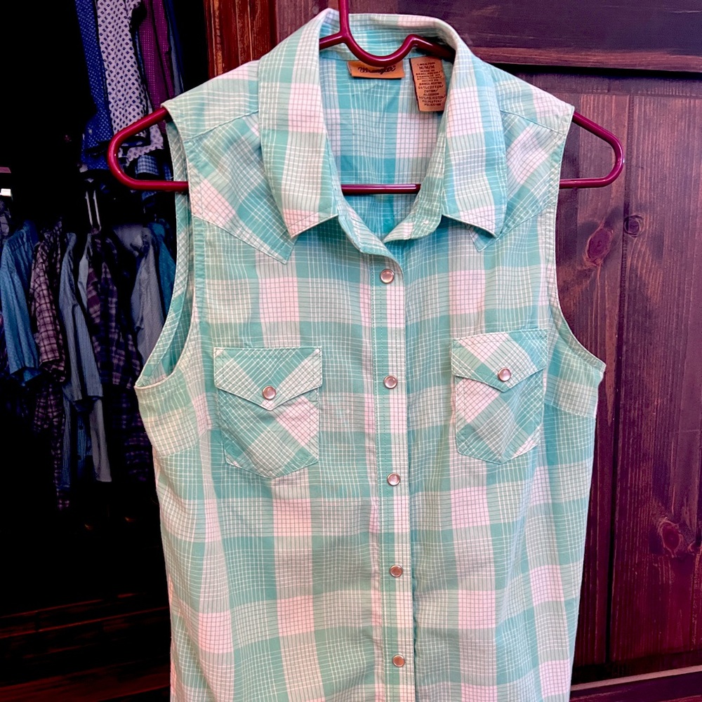Wrangler Sleeveless Western Shirt